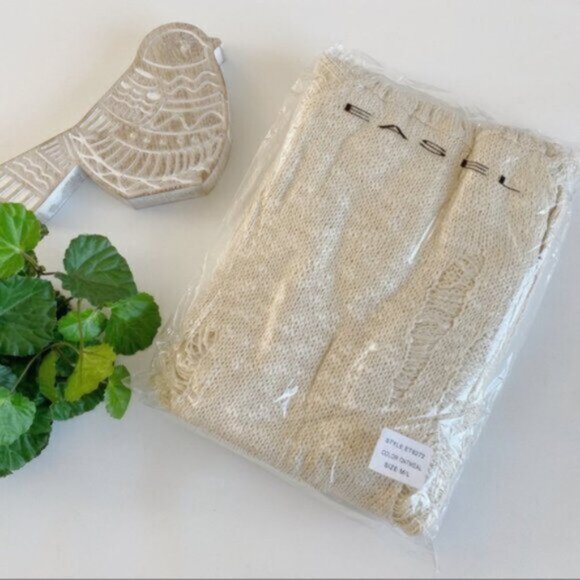 Easel | Bethany Distressed Destructed Cold Shoulder Sweater Tunic Cream Medium - Picture 11 of 14